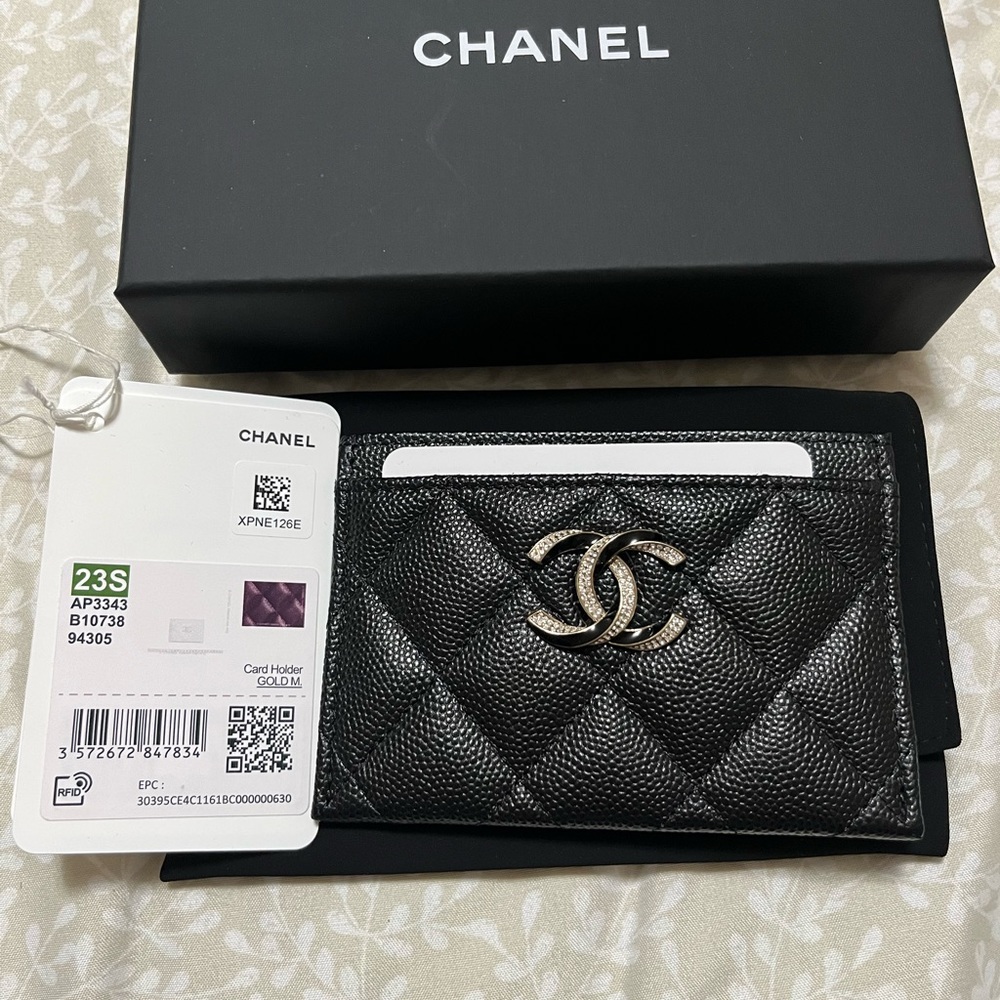 ❌SOLD❌Chanel Flat Card Holder